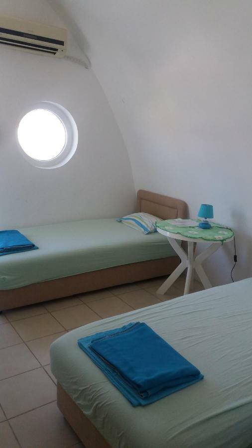 Mini Apartments Natasha Сутоморе Экстерьер фото